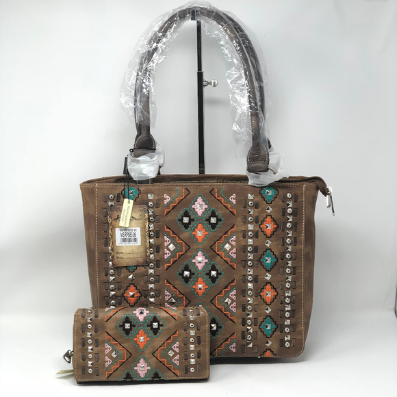 Montana West Handbags - Montana West Embroidered Tote Bag+ Wallet